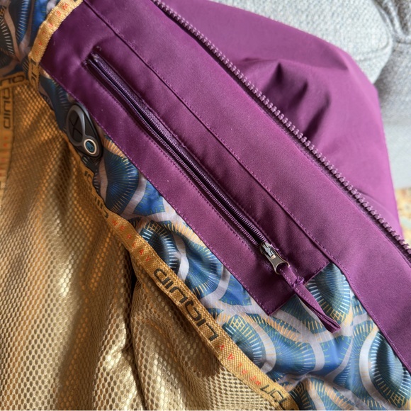 Liquid Canada Activewear  Ski Jacket XS - Picture 14 of 15